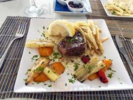 Melina Bay food