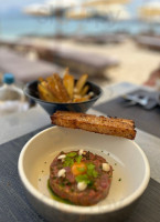 Sailinn Beach Club food