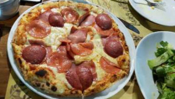 Furnato Pizza food