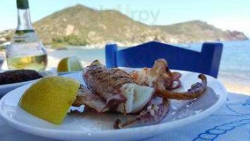 Lampi Taverna food