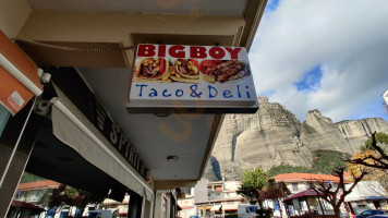 Big Boy Gyros Taco Deli inside