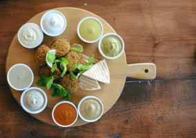 Garbanzo Falafel food