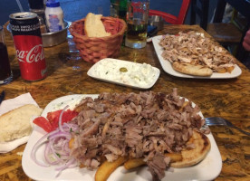 Souvlakerie Γυροφωλιά food