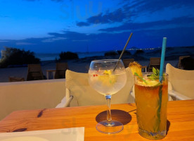 Thalasea Bar Restaurant Mikri Vigla Naxos food