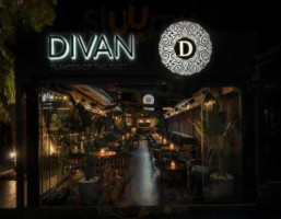 Divan food