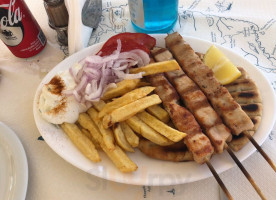 The Spitiko Naxos Grill food