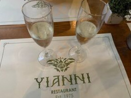 Yianni food