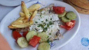 Taverne Dolphin food