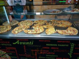 Avanti Pizza food