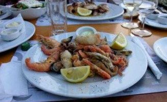 Taverna Kouloura food