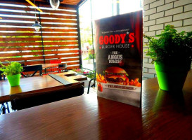 Goody's Burger House inside