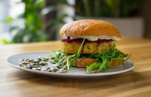 Mo Healthy Vegan Burgers food