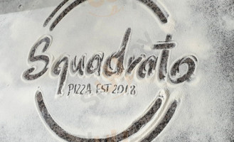 Squadrato Pizza food