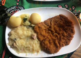 Karczma Żabi Dwór food