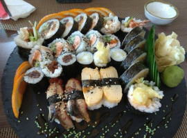 Hoshi Sushi food