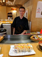 Zindo Sushi food