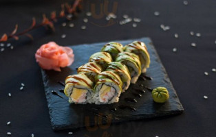 Sushi Lovers food