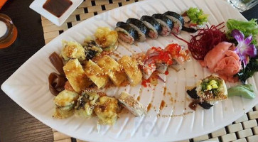 Mizumi Sushi food