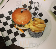 Burger Bistro Modo food