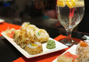 Yoi Sushi food