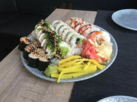 Koku Sushi food