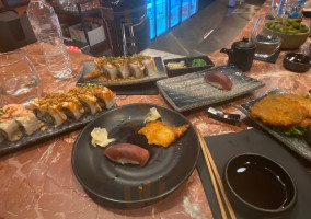 Shisan Sushi food