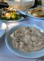 Georgias Traditional Taverna food