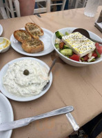 Kali Kardia Taverna food