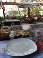 Komodor Meze Evi food