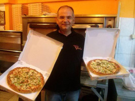 Pizza Vivanda food