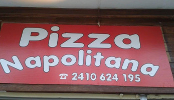 Pizza Napolitana food