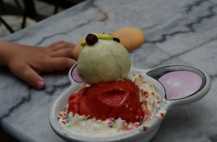 Amorinio.pl Ice Cream And Grand Cafe food