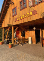 Gospoda Pod Przybiernowem outside