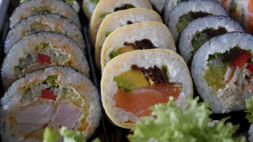 Komesushi food