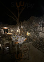 Rebetiko Taverna food