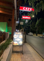 Grand Cafe outside