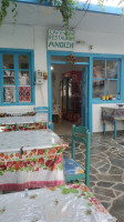 Taverna Anixi inside