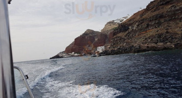 Armeni Fish Taverna food