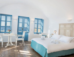 Pantelia Suites inside