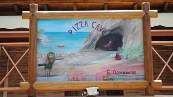 Pizza Cave food