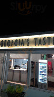 Georgia's Tastes outside