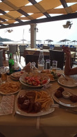 The Waves Taverna food