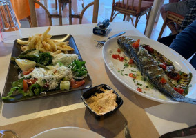 Taverna Kipos food