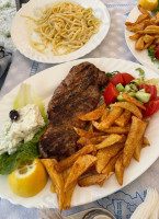 Γοργόνα Ταβέρνα food