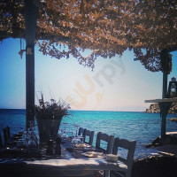 Spilia Seaside Restaurant Bar food