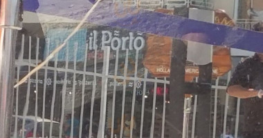 Il Porto outside