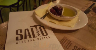 Salto Wine Bistro food