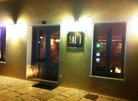 Salto Wine Bistro food