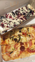 La Nostra Pizza Al Metro food