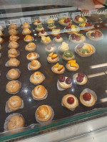 Lemonis Modern Bakery food